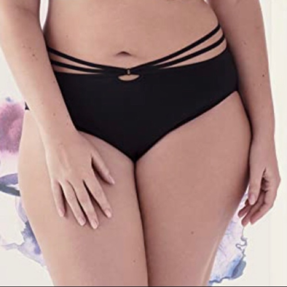Elomi panty Black stretch satin 4XL with criss-cross straps.